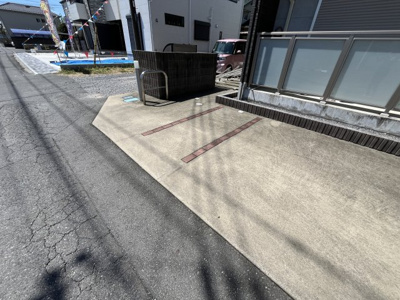 【駐車場】 | リブリ・Valencia | バイク置き場です