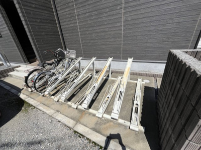 【その他共用部分】 | リブリ・Valencia | 駐輪場です