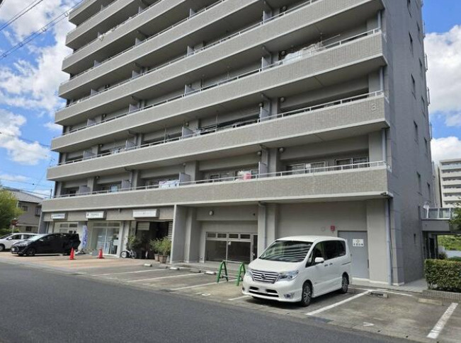 栗東市綣３丁目の店舗一部
