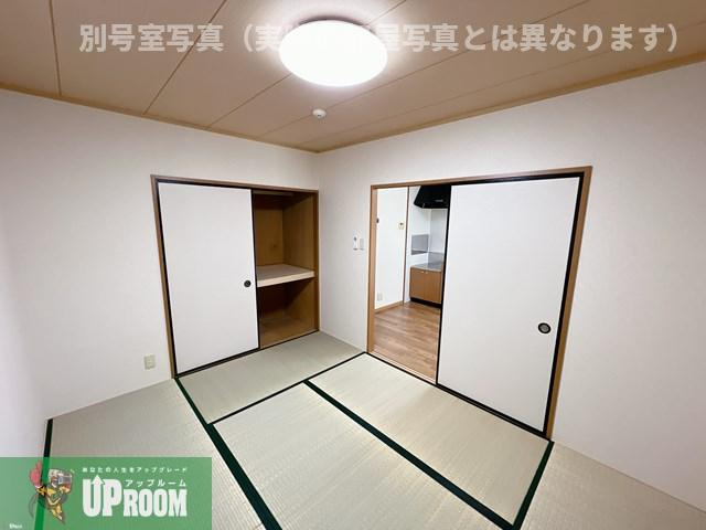 オウクレスト川添の内装