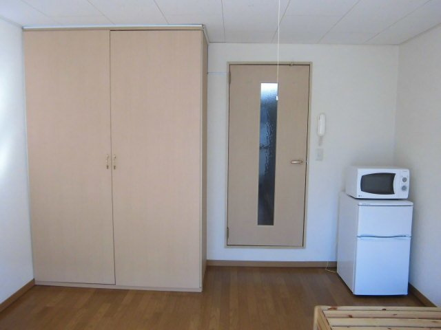 レオパレス下館西の内装