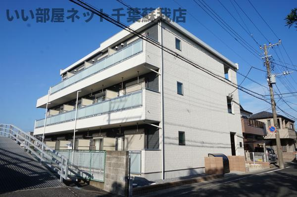 リブリ・クレール蘇我壱号館の外観|白い外観の明るいマンションです！