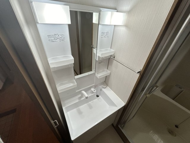 大英ビルの独立洗面台