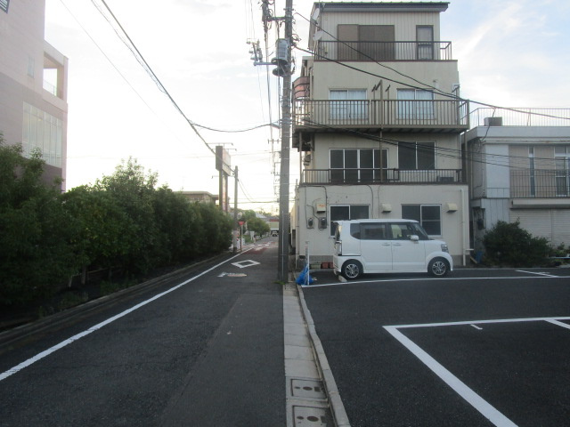 足立区神明２丁目の工場の周辺