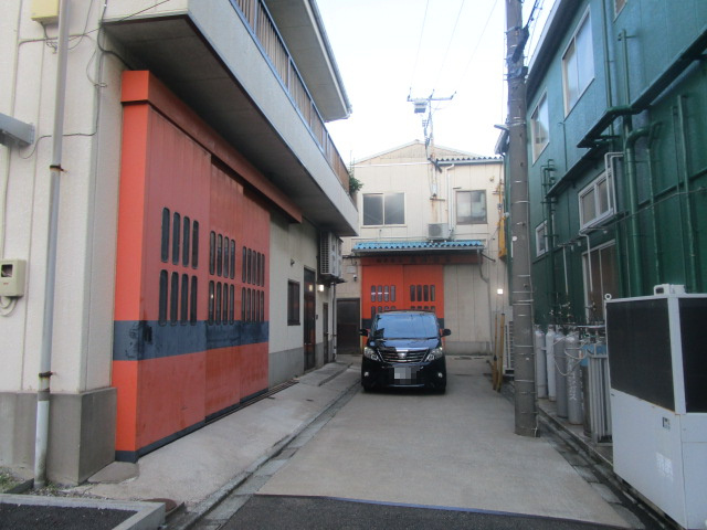 足立区神明２丁目の工場の外観