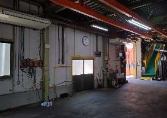 足立区神明２丁目の工場の内装