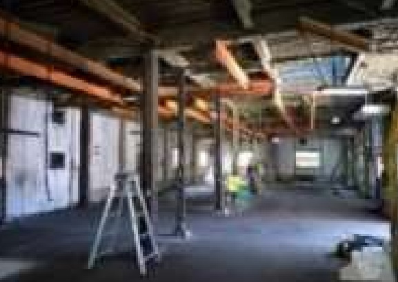 足立区神明２丁目の工場の内装
