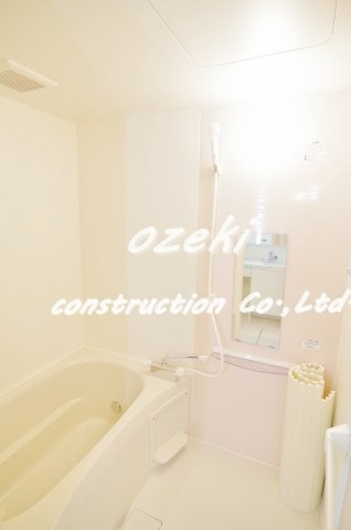 ロイヤルパレスⅢ番館の浴室