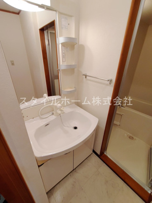 【洗面所】 | リゾナーレ石河 | 別部屋写真です。