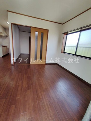 【居間・リビング】 | リゾナーレ石河 | 別部屋写真です。