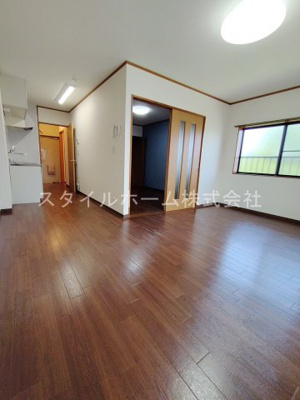 【居間・リビング】 | リゾナーレ石河 | 別部屋写真です。