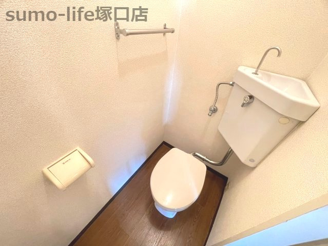 市隆ハイツ武庫之荘のトイレ