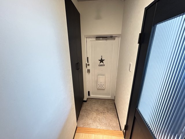 【玄関】 | 仁川リバーサイドハイツA棟