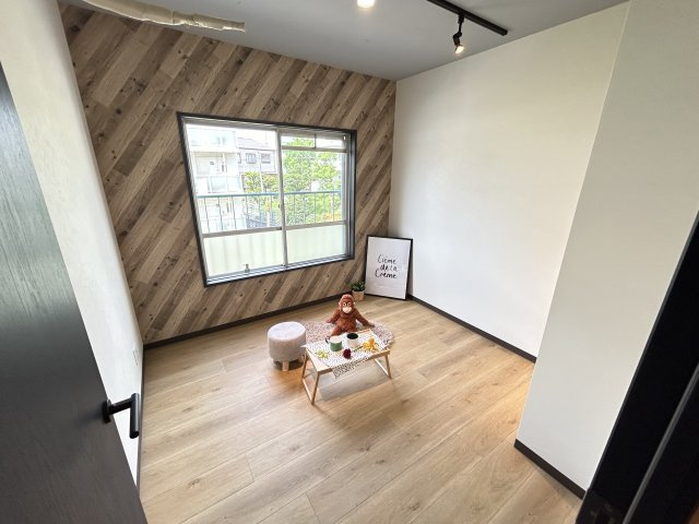 【洋室】 | 仁川リバーサイドハイツA棟