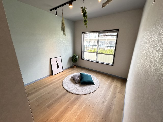 【洋室】 | 仁川リバーサイドハイツA棟