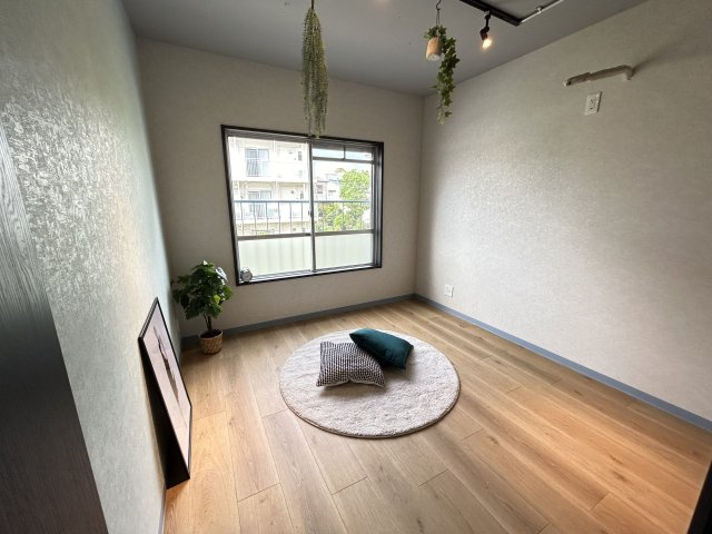 【洋室】 | 仁川リバーサイドハイツA棟