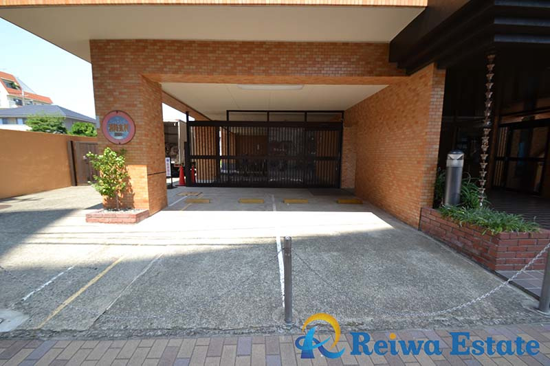 ダイアパレス茅ヶ崎　A棟の駐車場