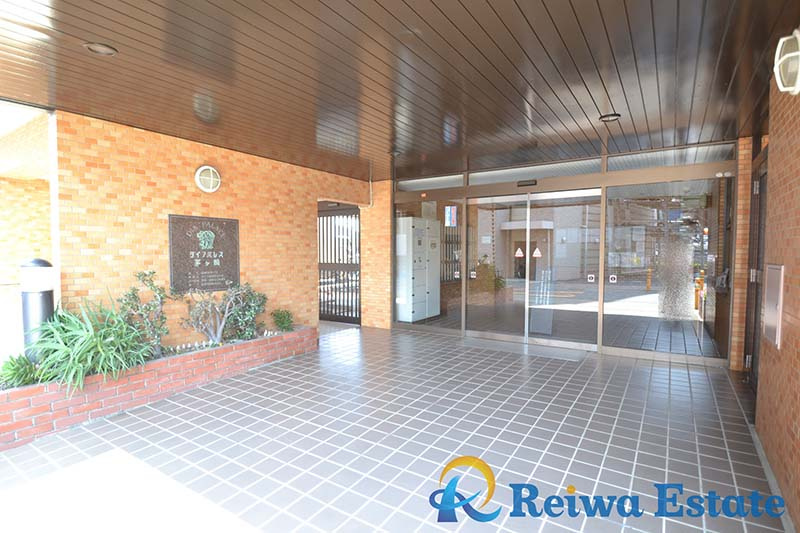 ダイアパレス茅ヶ崎　A棟のエントランス