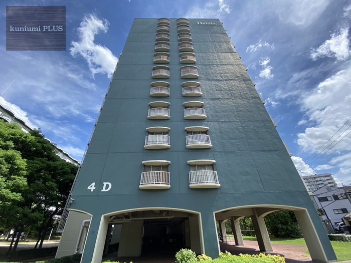 淀川パークハウス4号棟の外観