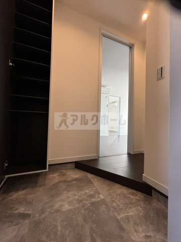 M・Celest柏原今町の玄関|M・Celest柏原今町（JR柏原駅）