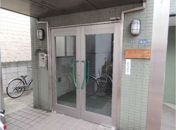 【エントランス】