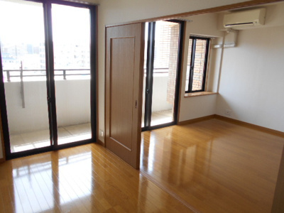 【居間・リビング】 | 仲介手数料０円！HPに初期費用掲載「プライスホーム」で検索！クリエート日赤通りII