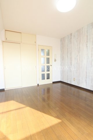 リバーサイド千住大橋の居間・リビング