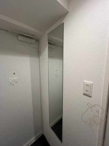 セレニテ東三国ミラクの玄関