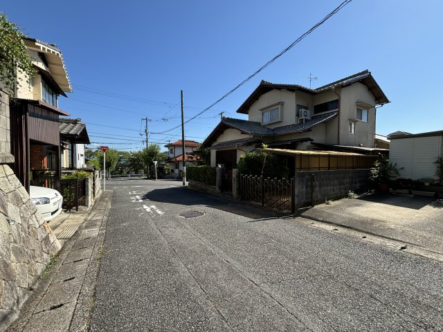 中古戸建　上安4丁目の前面道路含む現地写真