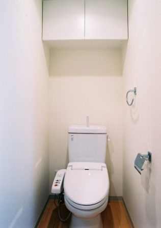 ピアッツァレント今井町のトイレ|温水洗浄機能付きのトイレ