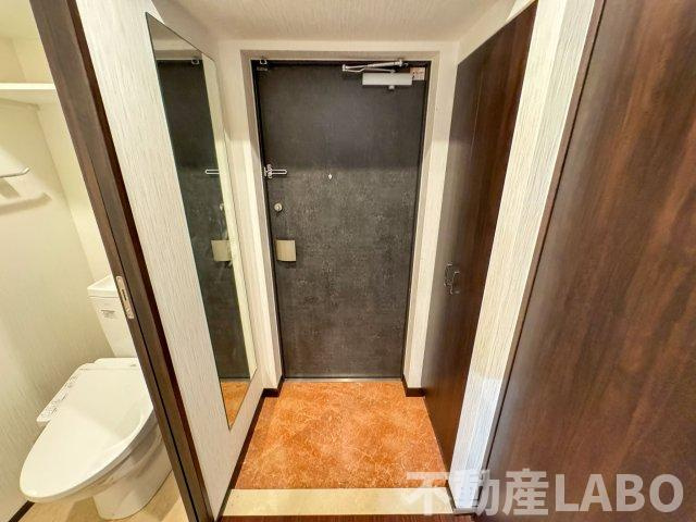 プレジオ難波ASIANの玄関