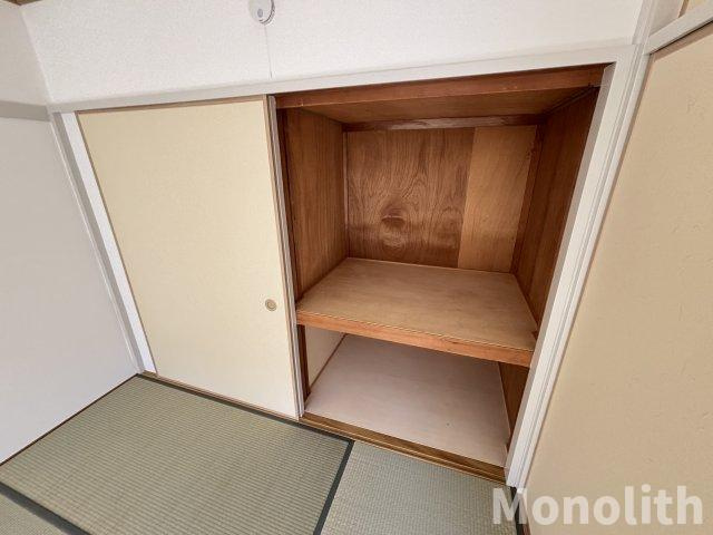 光明台18号棟の収納