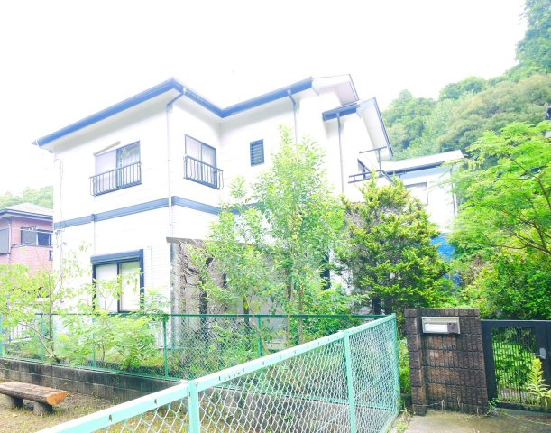 茂原市本納　中古戸建の外観|平成11年2月築４LDK駐車縦列3台可能 隣地公園JR外房線本納駅徒歩約15分 本納小学校徒歩約3分