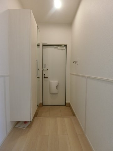 ヒカルサ境港外江町イーストⅠの玄関