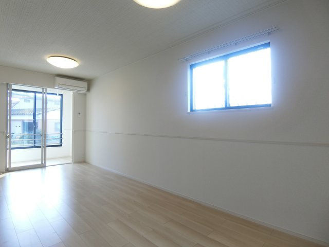 ヒカルサ境港外江町イーストⅠの居間・リビング