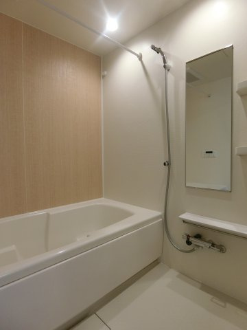 ヒカルサ境港外江町イーストⅠの浴室