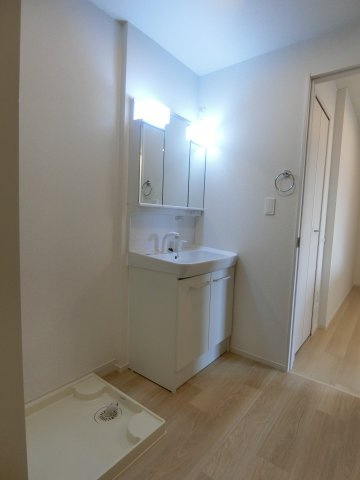 ヒカルサ境港外江町イーストⅠの洗面所