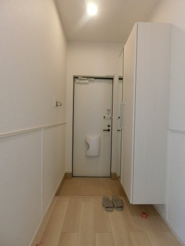 ヒカルサ境港外江町イーストⅡの玄関