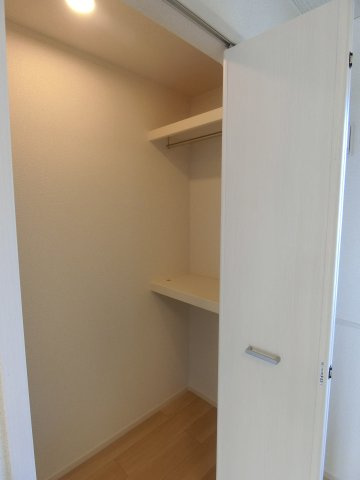 ヒカルサ境港外江町イーストⅡの収納