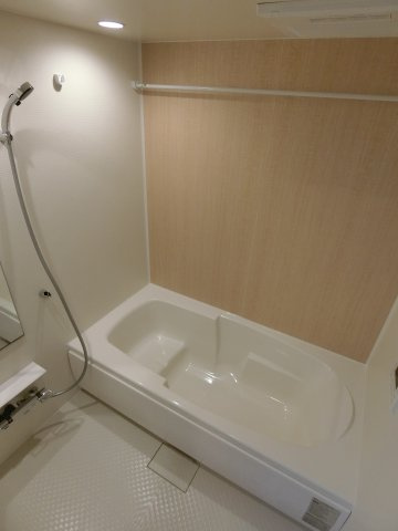 ヒカルサ境港外江町イーストⅡの浴室