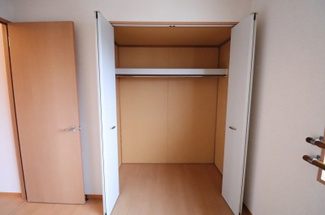 【収納】 | エスコルタ新町 C | 物入れ