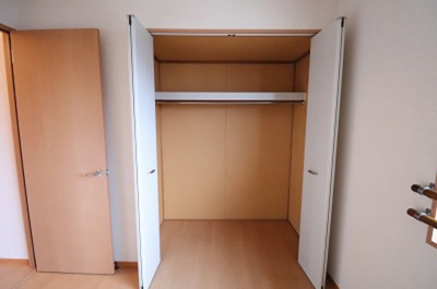 【収納】 | エスコルタ新町 C | 物入れ