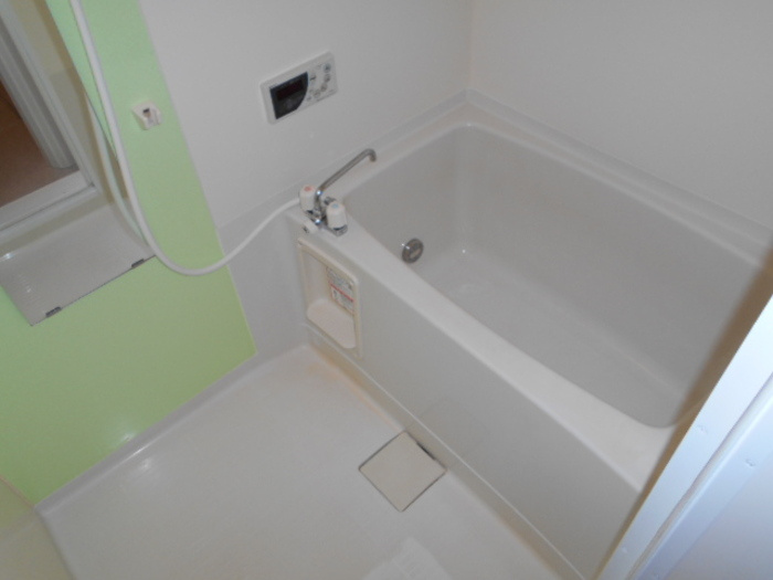 マサーレ・オガワ B棟の浴室|ユニットバス