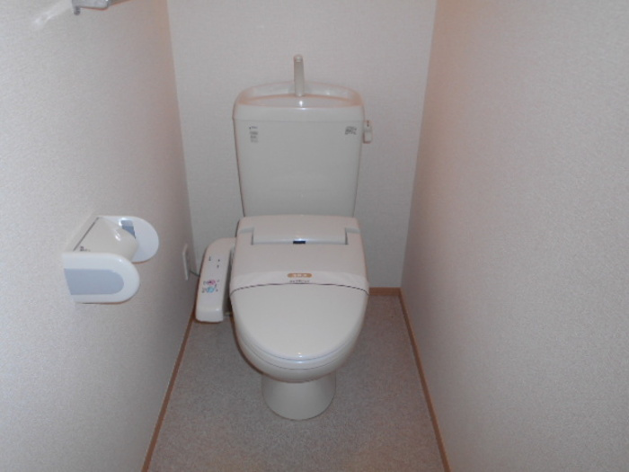 マサーレ・オガワ B棟のトイレ|トイレ 温水洗浄暖房便座