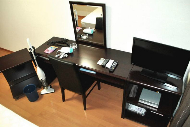 備え付け家具備品