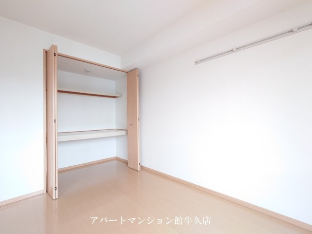 ラクーン・ヒルの洋室
