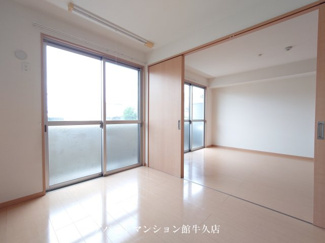 【寝室】 | ラクーン・ヒル