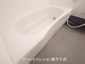 【浴室】 | ラクーン・ヒル | 1坪タイプユニットバス（小窓付）