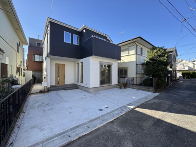 【外観】 | ◇♦川崎市宮前区野川台　新築一戸建て♦◇ | ◆一戸建てを中心とした街並みが整然と続き、周辺は高い建物が建っていないので、緑の多い閑静な趣を感じる環境です。街並みや周辺環境も重要なポイントです！！