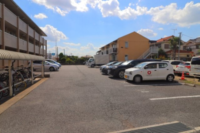 【駐車場】 | ラヴィーヌ